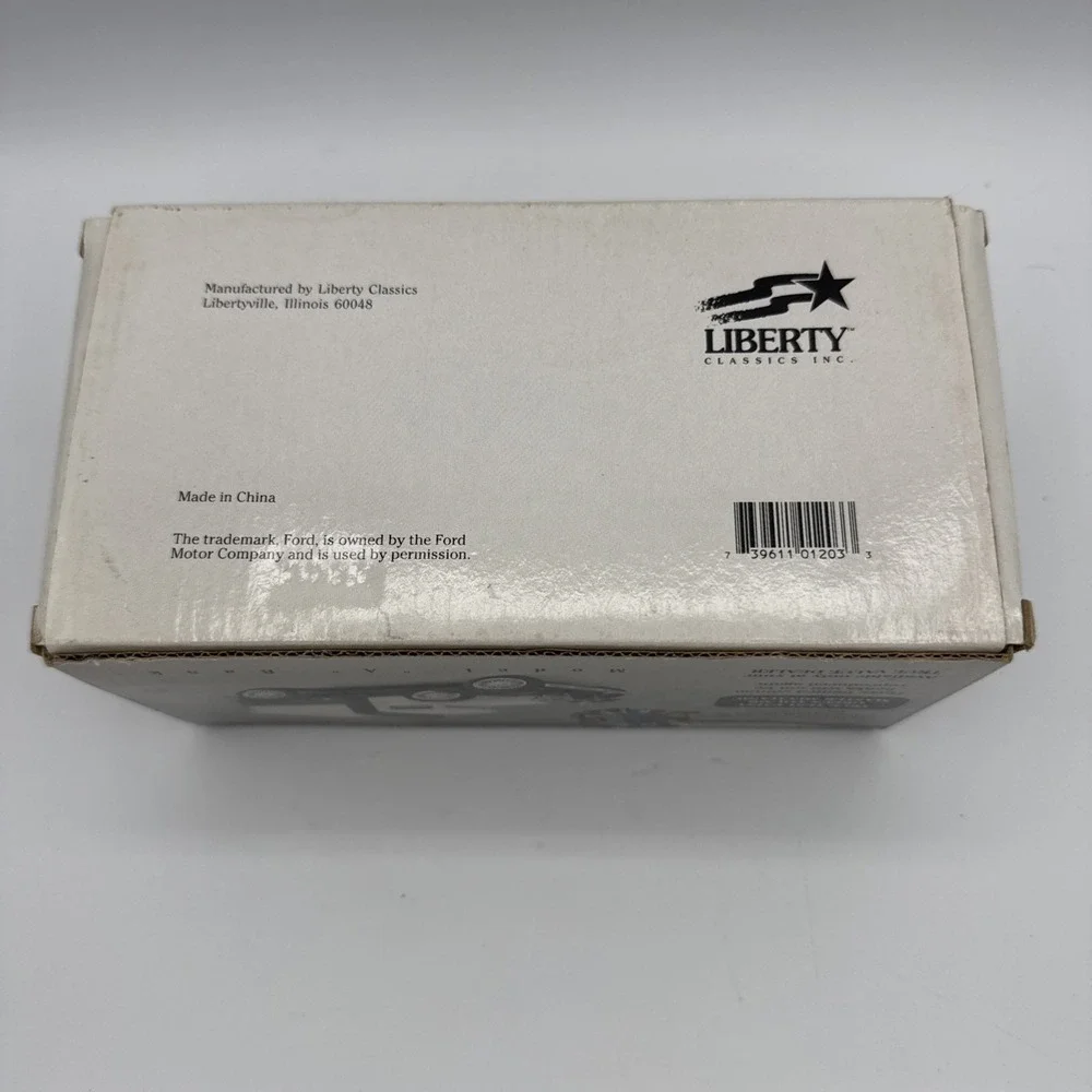 Liberty Classic Master Mechanic Ford Model A Pickup Coin Bank 1:25 #1203 New